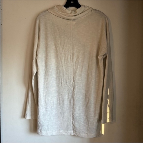 Cowl neck Ivory, Grey and black Sweater - Picture 3 of 6